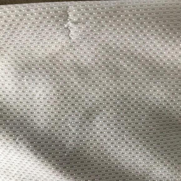 Men’s Under Armour polo - Picture 4 of 4